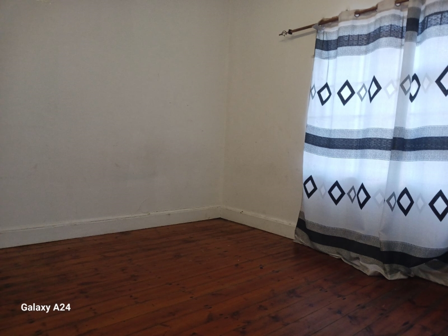 6 Bedroom Property for Sale in Quigney Eastern Cape